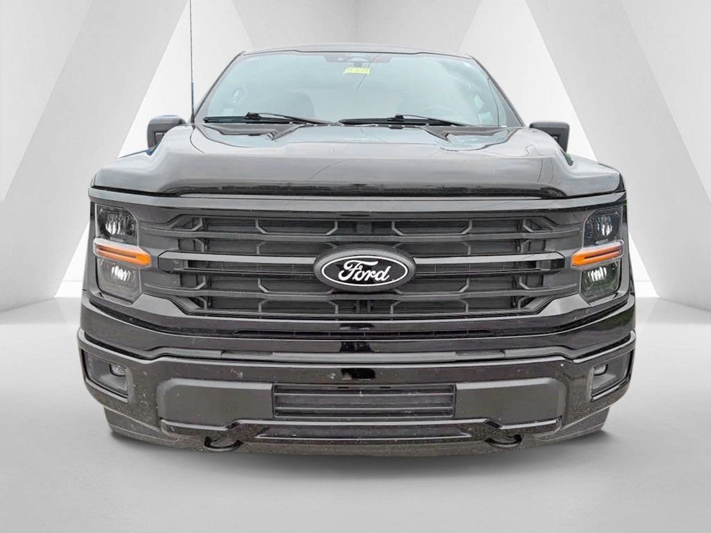 Used 2025 Ford F150 XLT w/ Equipment Group 301A Standard AWD/4WD image 2