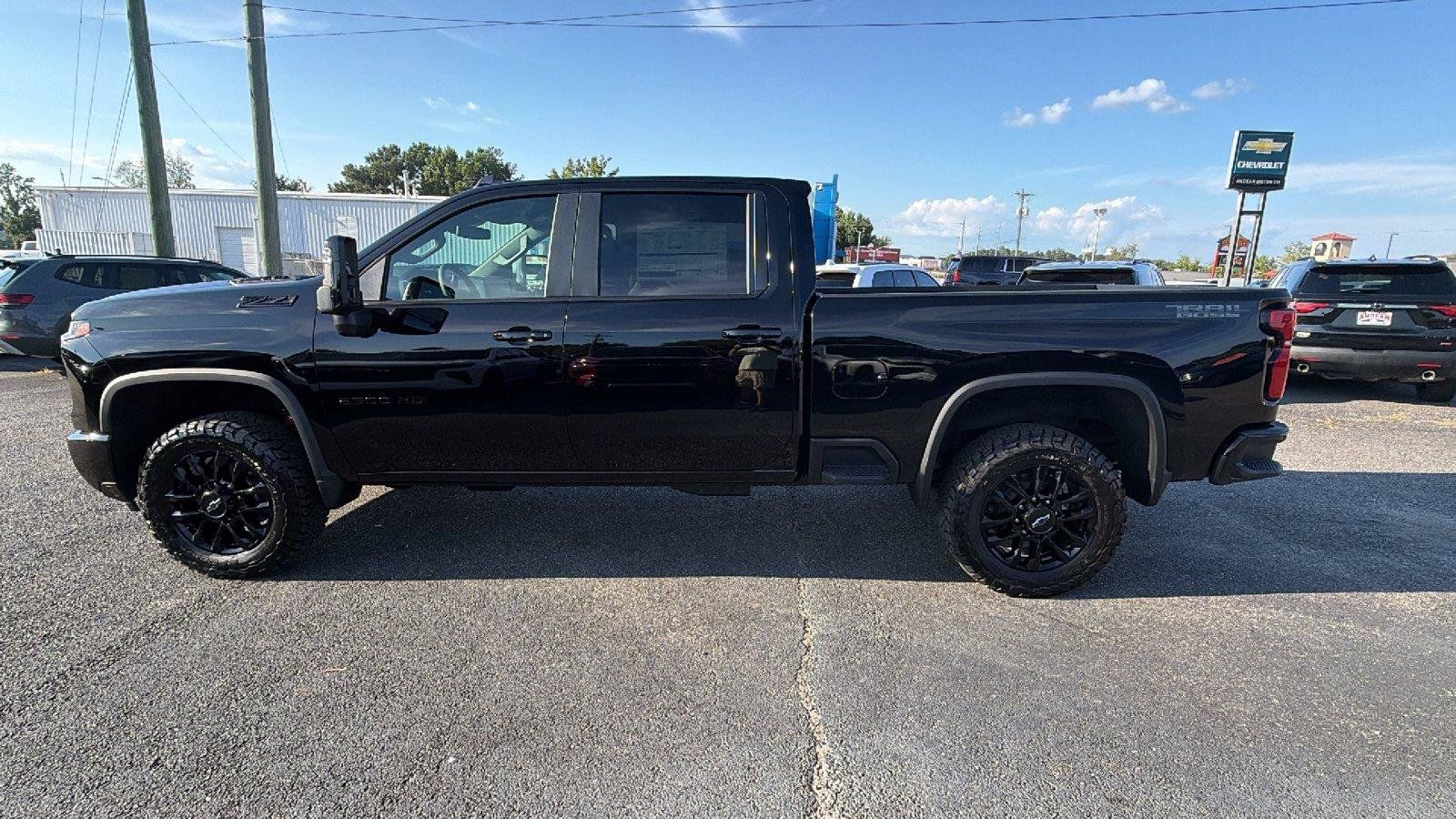 New 2026 Chevrolet Silverado 2500 LT w/ Trail Boss Package AWD/4WD image 11