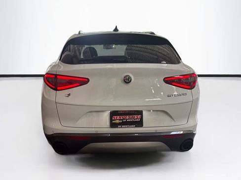 Used 2023 Alfa Romeo Stelvio Ti AWD/4WD image 7
