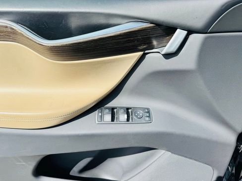 Used 2016 Tesla Model X P90D image 9