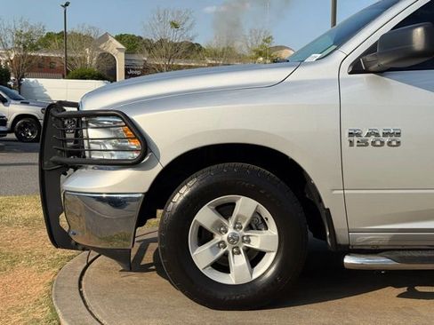 Used 2018 RAM 1500 Classic SLT RWD image 12