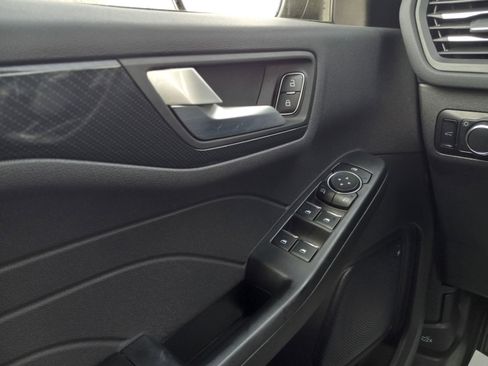 Used 2024 Ford Escape ST-Line image 26