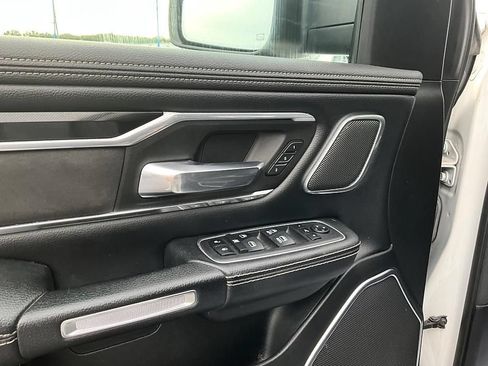 Used 2022 RAM 1500 Laramie AWD/4WD image 12