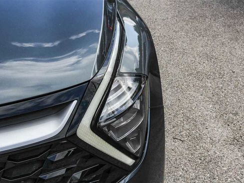 Used 2023 Kia Sportage EX w/ EX Premium Package image 7