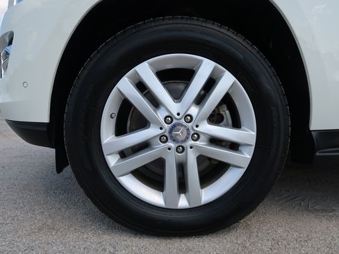 Used 2013 Mercedes-Benz GL 320 BlueTEC 4MATIC image 46