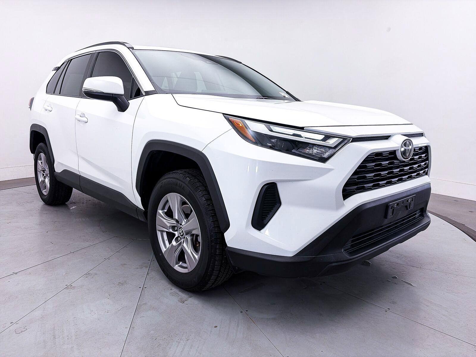Used 2023 Toyota RAV4 XLE w/ Convenience Package AWD/4WD image 11
