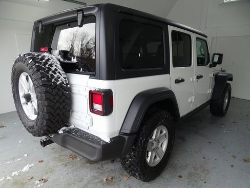 Used 2020 Jeep Wrangler Unlimited Sport S image 19