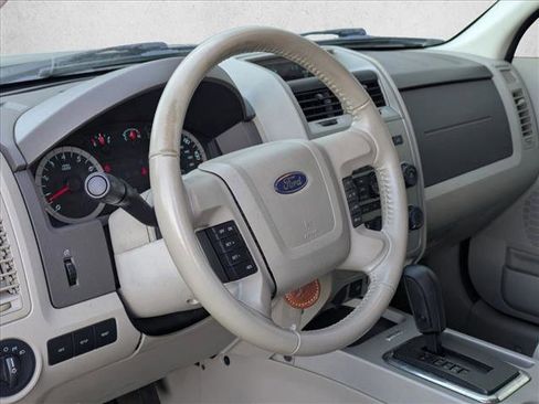 Used 2012 Ford Escape XLT image 8