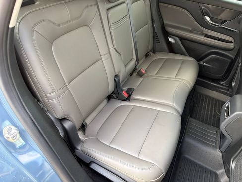 Used 2025 Lincoln Corsair FWD image 12