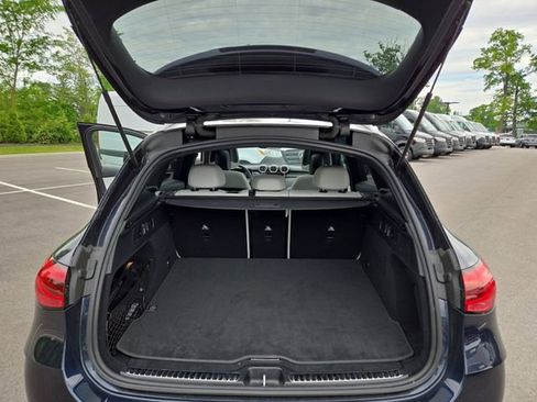 Used 2023 Mercedes-Benz GLC 300 4MATIC image 28