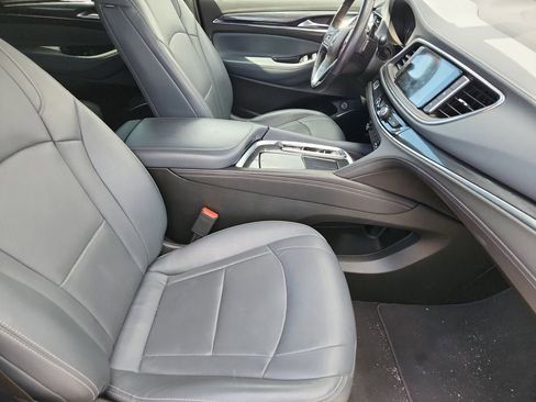 Used 2024 Buick Enclave Premium AWD/4WD image 15