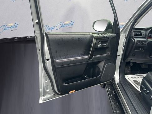 Used 2024 Toyota 4Runner TRD Off-Road image 11