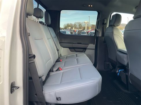 New 2026 Ford F250 XL w/ XL Chrome Package image 13