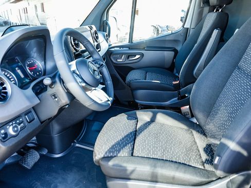 New 2026 Mercedes-Benz Sprinter 2500 image 17