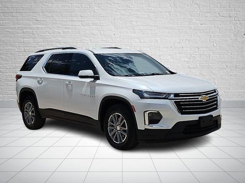 Used 2023 Chevrolet Traverse LT AWD/4WD image 6