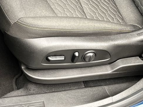 Used 2019 Chevrolet Equinox LT image 9