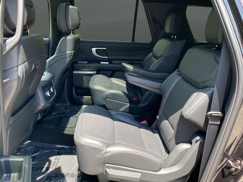 New 2027 Ford Expedition Max Platinum w/ Stealth Performance Package AWD/4WD image 21