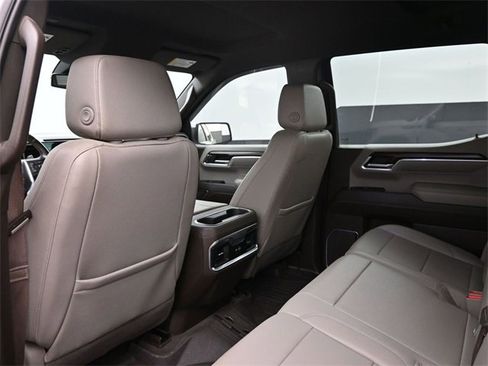 Used 2023 GMC Sierra 1500 SLT image 17