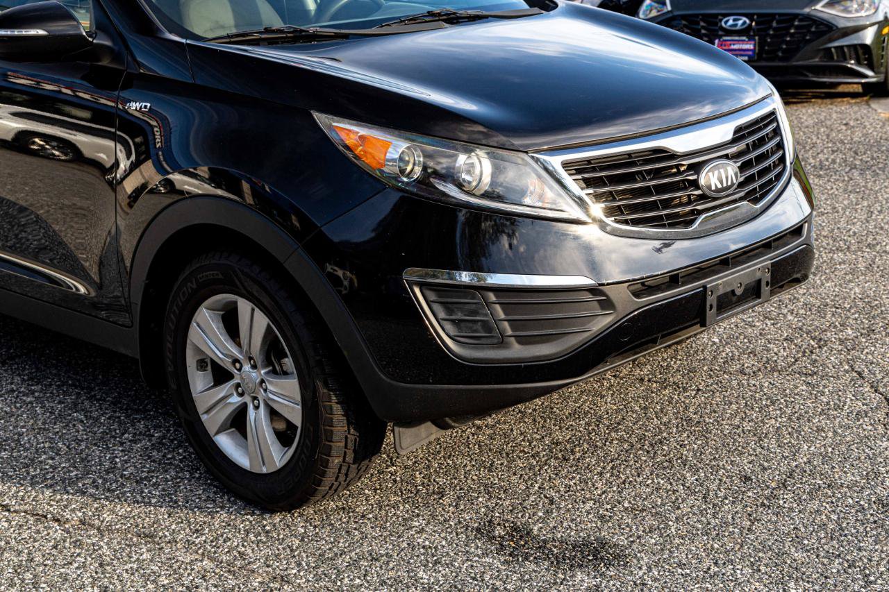 Used 2013 Kia Sportage LX AWD/4WD image 9