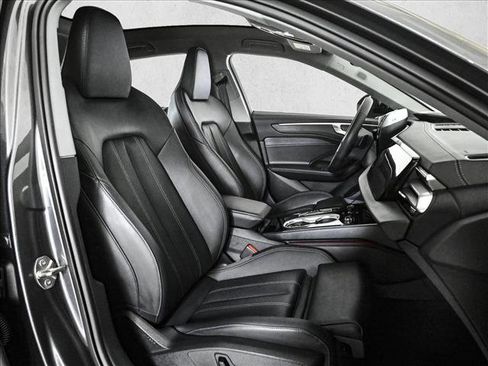 New 2026 Audi A6 Premium Plus image 22