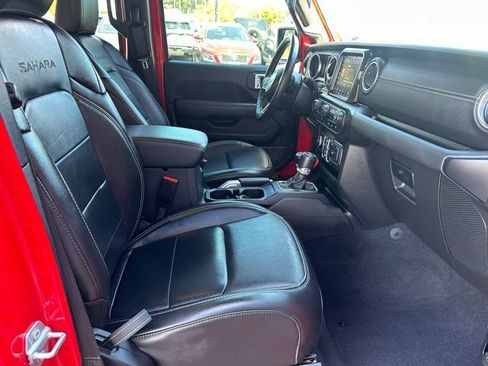 Used 2021 Jeep Wrangler Unlimited Sahara w/ Cold Weather Group AWD/4WD image 22