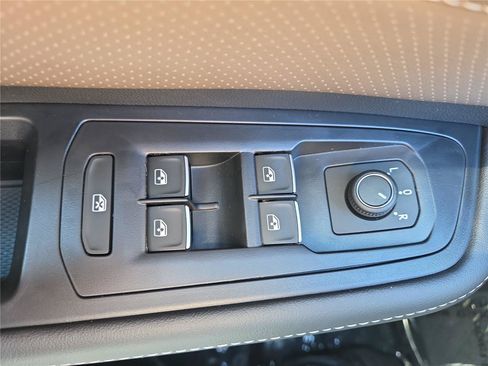 New 2026 Volkswagen Atlas SEL AWD/4WD image 13