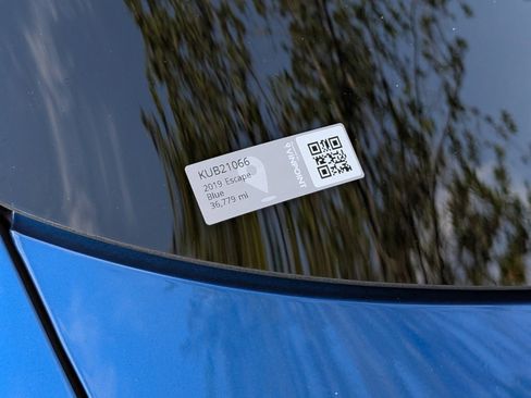 Used 2019 Ford Escape SEL image 23