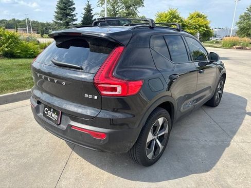 Used 2023 Volvo XC40 B5 Plus w/ Protection Package Premier AWD/4WD image 3
