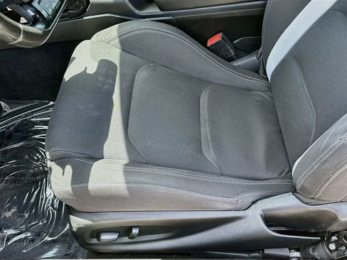 Used 2023 Chevrolet Camaro LT RWD image 15