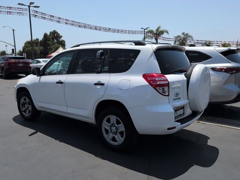 Used 2011 Toyota RAV4 4WD w/ Base L4 Extra Value Pkg image 3