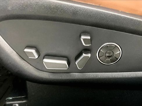 Used 2022 Lincoln Nautilus Reserve w/ Equipment Group 201A FWD image 28