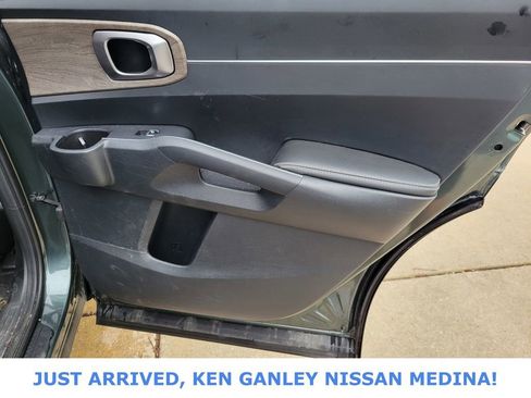 Used 2023 Kia Sorento S w/ Panoramic Sunroof Package AWD/4WD image 22