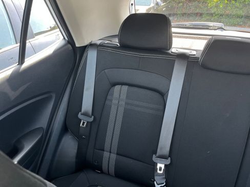 Used 2025 Hyundai Venue SEL FWD image 41