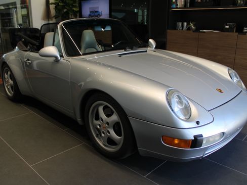 Used 1996 Porsche 911 Cabriolet image 46