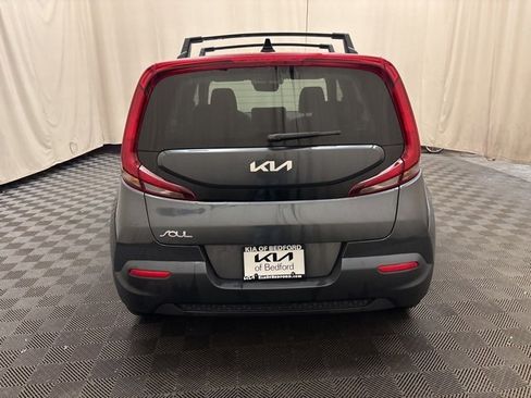 Certified 2022 Kia Soul LX image 6