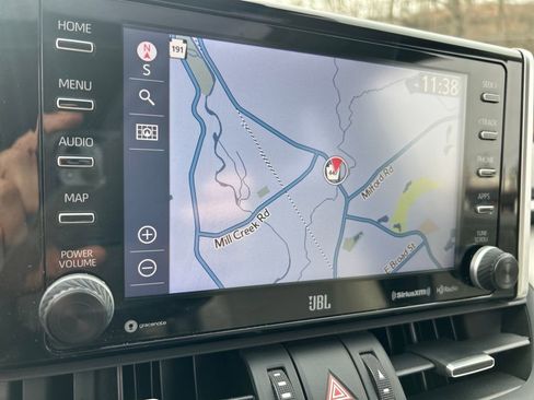 Used 2020 Toyota RAV4 Limited image 13