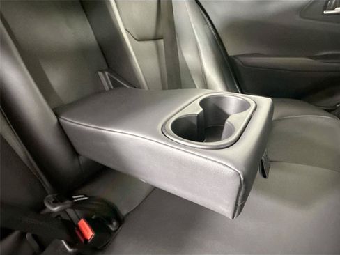 Certified 2025 Toyota Prius XLE FWD image 37