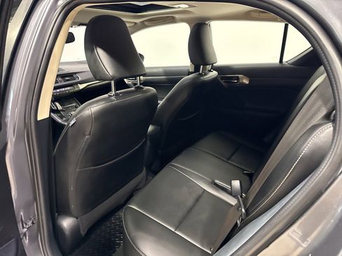 Used 2017 Lexus CT 200h w/ Navigation System Package image 36