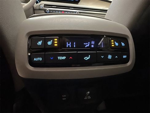 Used 2023 Hyundai Palisade Limited image 25