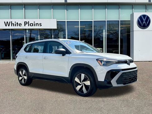 Used 2025 Volkswagen Taos S AWD/4WD image 1