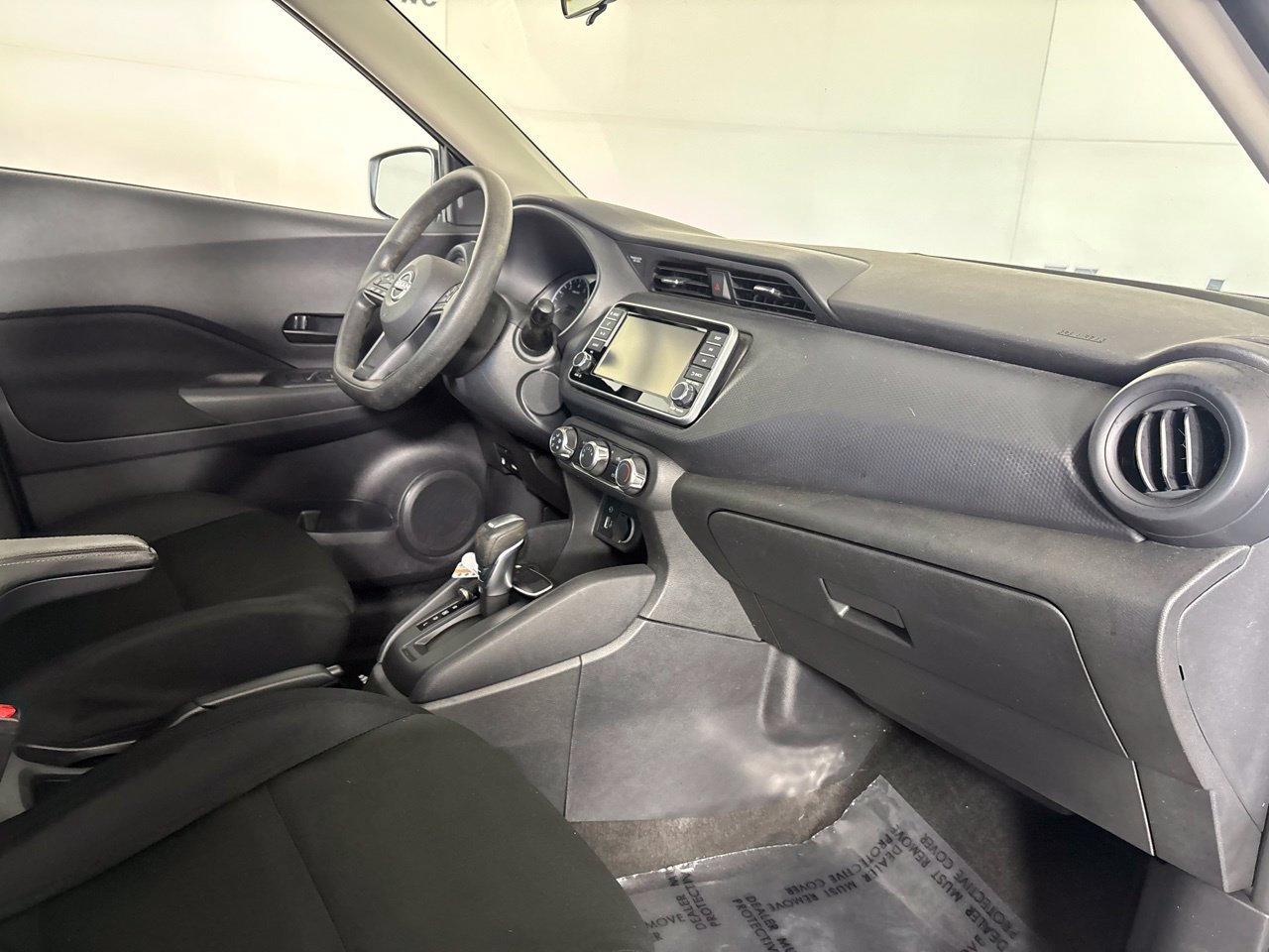 Used 2025 Nissan Kicks Play S FWD image 31