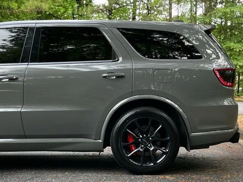 Used 2022 Dodge Durango SRT w/ Technology Group AWD/4WD image 5