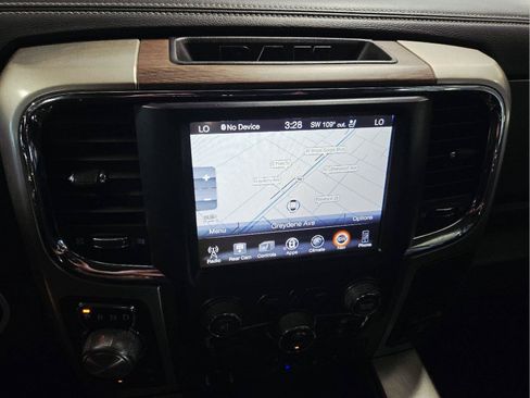 Used 2016 RAM 1500 Laramie w/ Convenience Group AWD/4WD image 28