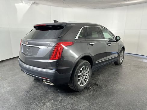 Used 2017 Cadillac XT5 Luxury w/ Driver Awareness Package image 11