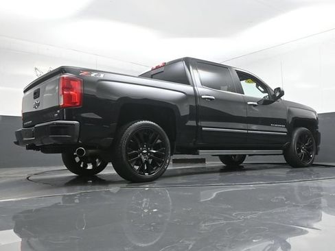 Used 2018 Chevrolet Silverado 1500 LTZ Z71 w/ LTZ Plus Package AWD/4WD image 33
