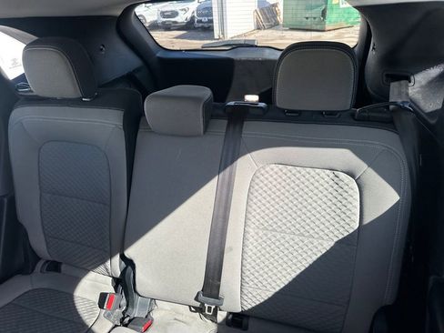 Used 2021 Ford Escape SE w/ SE Sport Appearance Package image 19