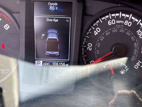 Used 2021 Toyota Tacoma SR AWD/4WD image 21