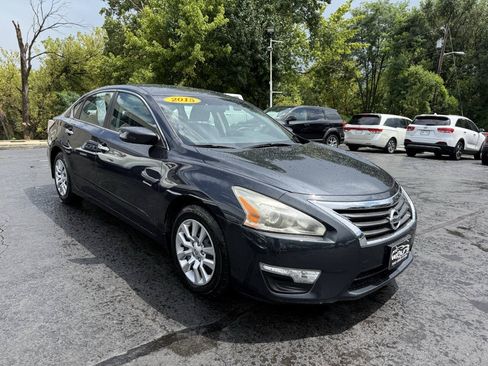 Used 2015 Nissan Altima 2.5 S w/ Power Driver Seat Package FWD image 4
