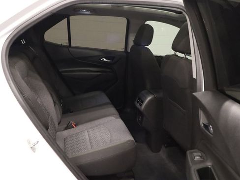 Used 2022 Chevrolet Equinox LT AWD/4WD image 19