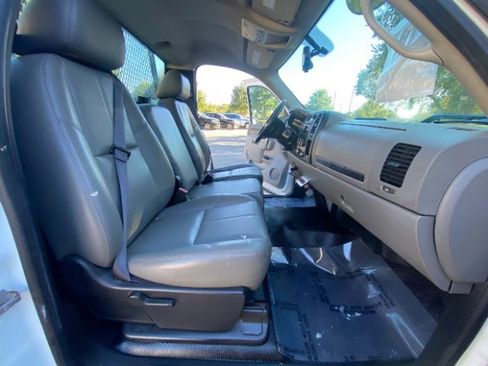 Used 2013 Chevrolet Silverado 3500 W/T image 24
